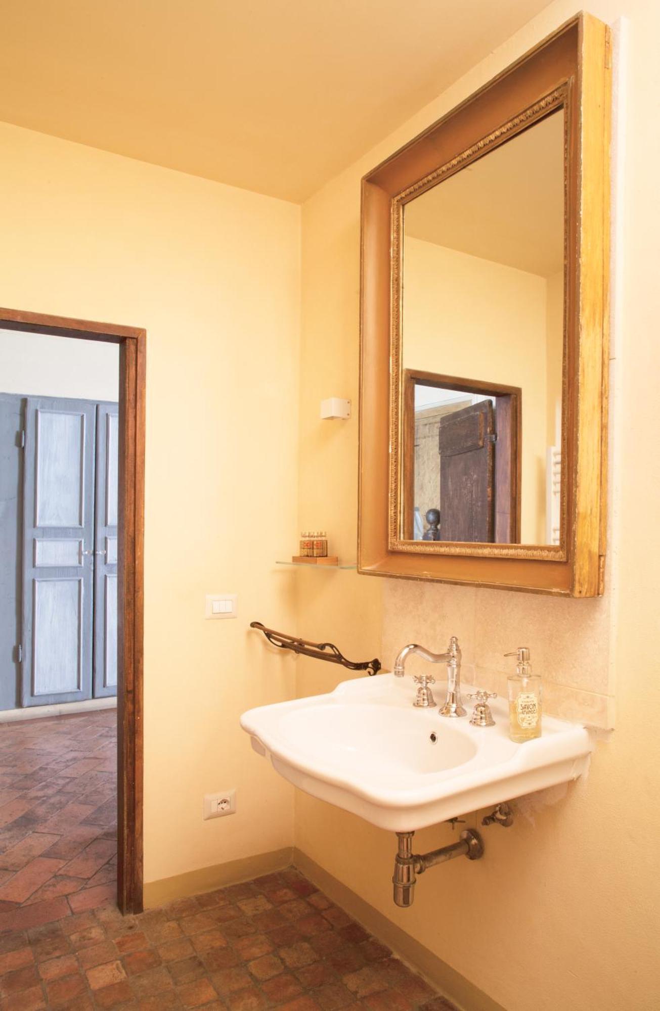 Berardi Palace Apartments ฟลอเรนซ์ ภายนอก รูปภาพ