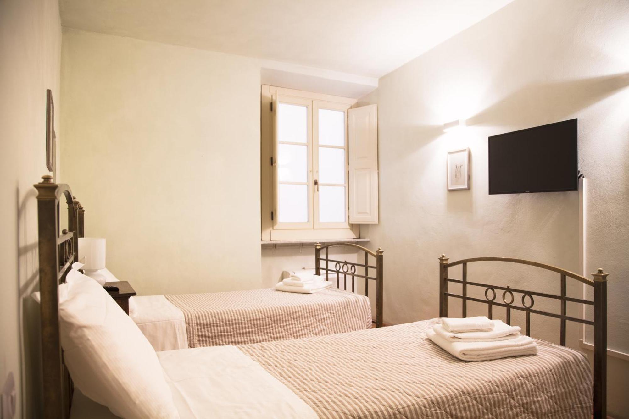 Berardi Palace Apartments ฟลอเรนซ์ ภายนอก รูปภาพ