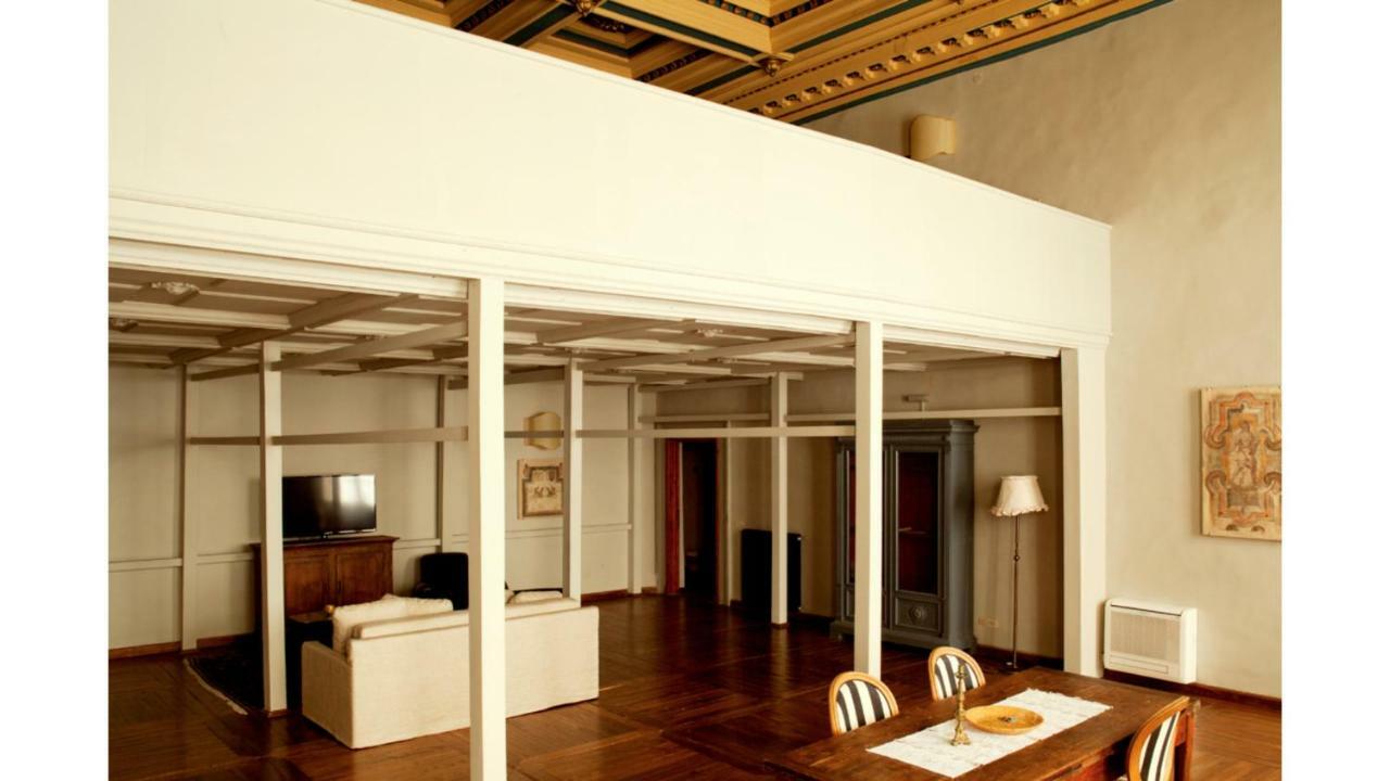 Berardi Palace Apartments ฟลอเรนซ์ ภายนอก รูปภาพ